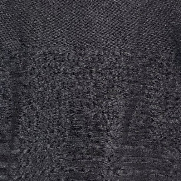 Vintage Giorgio Armani Black Wool Sweater with Ribbed Waist Size EU 40 - Picture 4 of 5